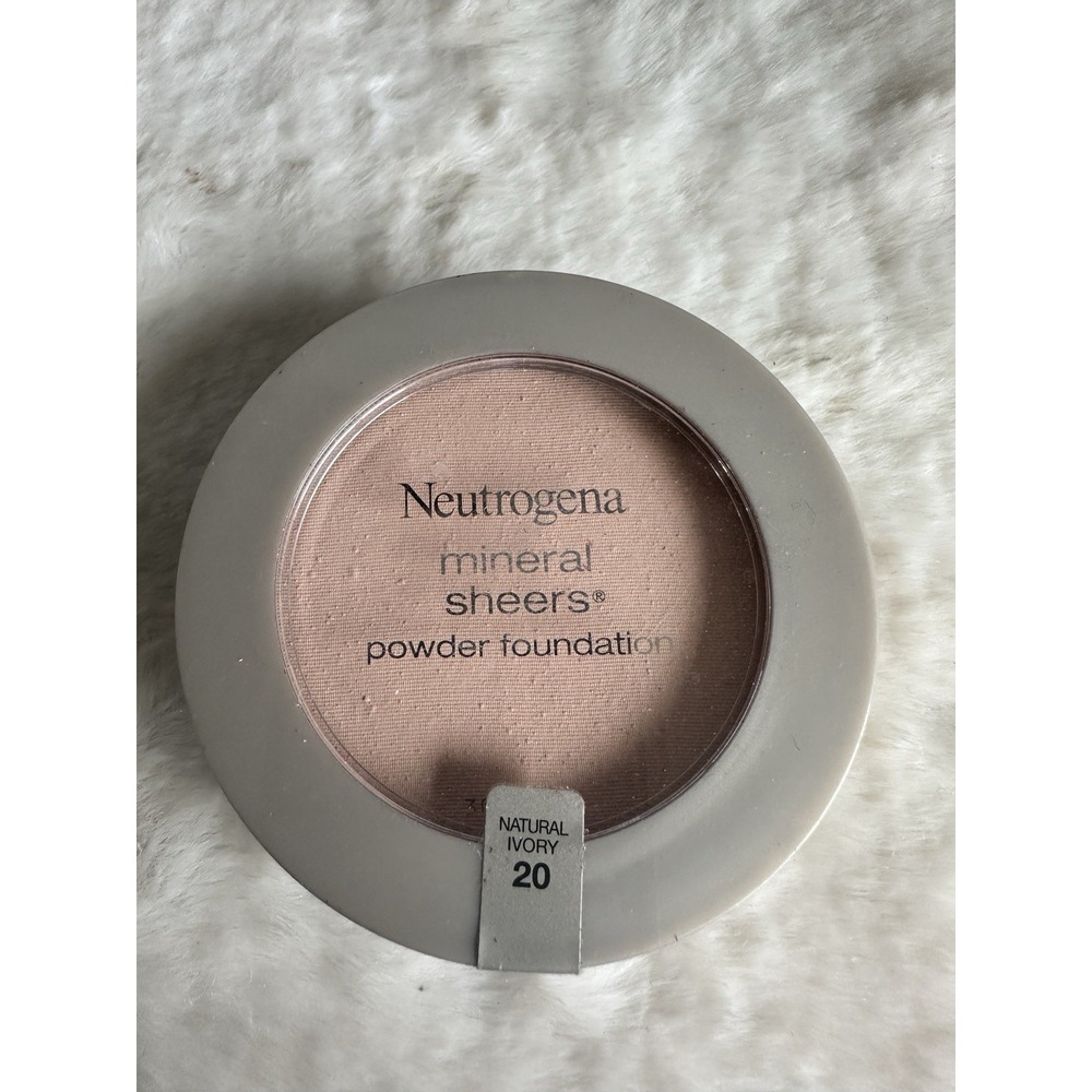 Neutrogena Mineral Sheers Powder Foundation, Natural Ivory 20,‎ 0.34 oz..